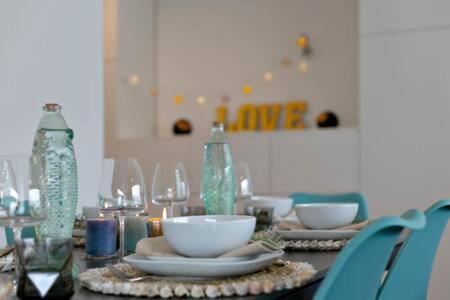 Huswell - New Apartment Near The Beach With Stunning Seaview Oostende Buitenkant foto